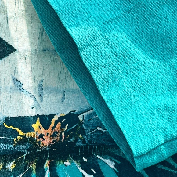 1997 single stitch big ball sports “reach out and crush someone” soccer t-shirt. - Picture 6 of 7